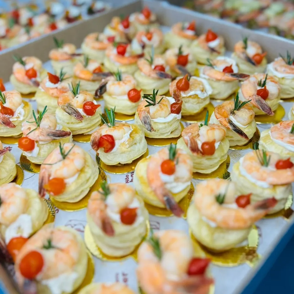 Canapé de massa folhada