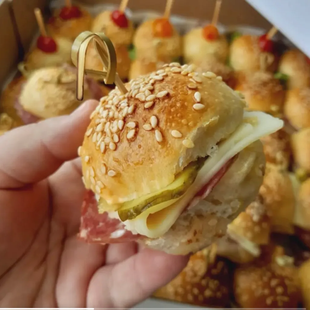 Mini Sanduíche de Frios